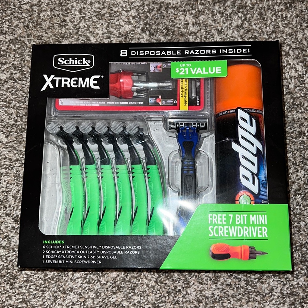 Schick, Men’s Shaving Kit with Mini Interchangeable Screwdriver